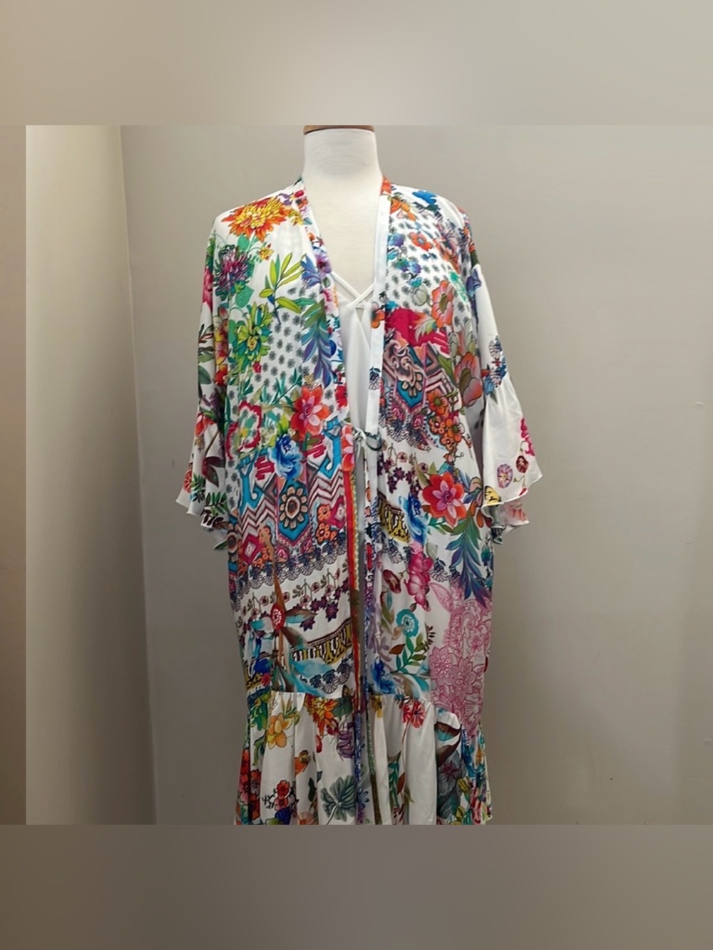 NEW Johnny Was Floral Kimono Tie Front small medium